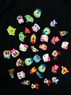 Stick gắn dép Crocs 5k/hình