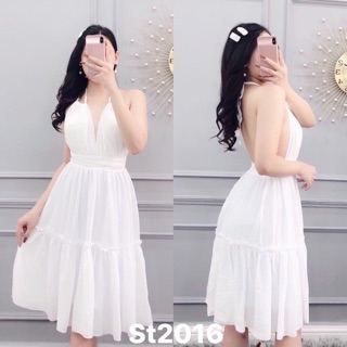 Đầm yếm cột cổ xoè hở lưng