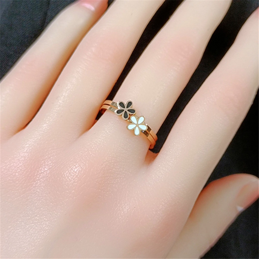 Nhẫn thép titan hình hoa cúc trắng đen thanh lịch cho nữ Yanqueens Trang sứ Quà tặng