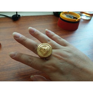 Nhẫn Versace Titan Mạ Vàng 18K