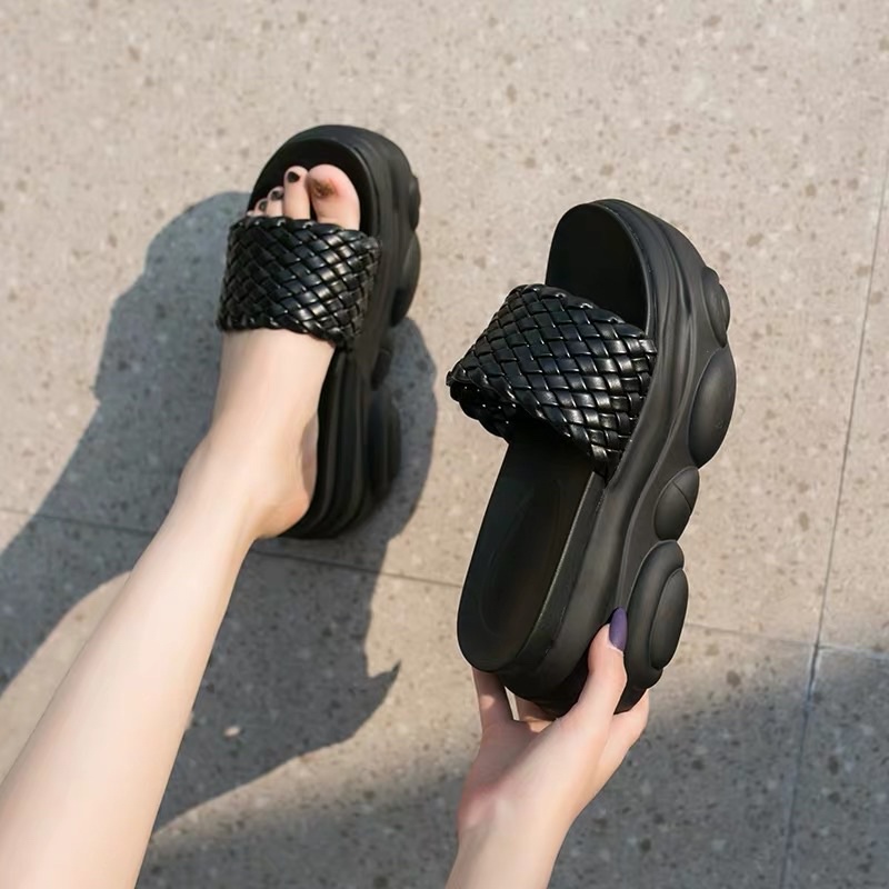 Dép xuồng siêu nhẹ cao 8cm sẵn vàng 37 đỏ 38 39 trắng 36 đen 34