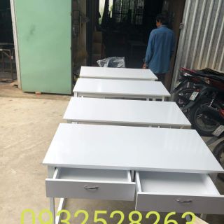 Bàn ghế văn phòng