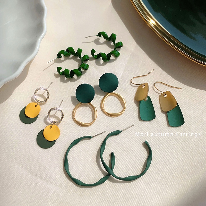 Khuyên Tai Đính Đá Quý Ngọc Trai Nhân Tạo Màu Xanh Lá Cây Phong Cách Hàn Quốc Thời Trang Mới 2023