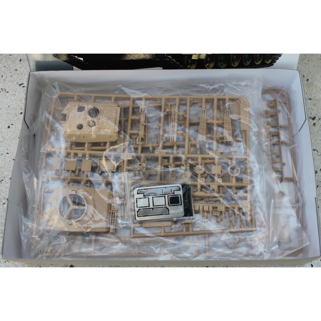 MÔ HÌNH KITS QUÂN SỰ - M1A2 SEP TUSK II ABRAMS - TỶ LỆ 1/72 - TIGER MODEL