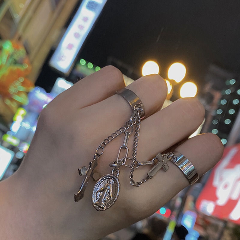 [Miễn Phí Vận Chuyển] Nhẫn Hở Tua Rua Hình Chữ Thập Jesus Thập Giá Dòng 22999 Màu Tối