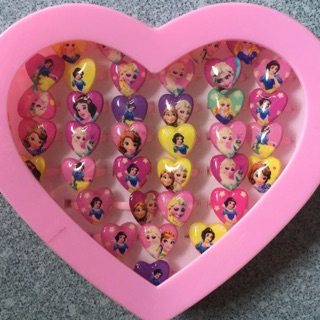 1 hộp nhẫn elsa công chúa