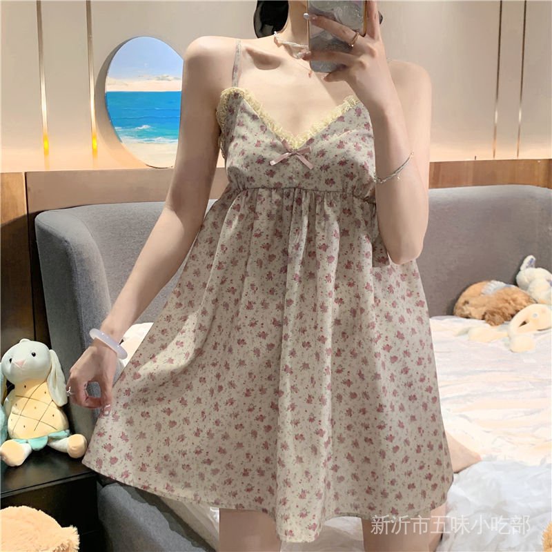 Đầm Ngủ Hai Dây Cổ Chữ V Có Đệm Ngực In Họa Tiết Hoa Phong Cách Mùa Hè Hàng Mới Dành Cho Bạn Nữ Mặc Trong Nhà