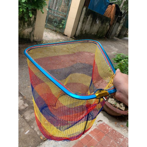 Vành vợt săn hàng cacbon