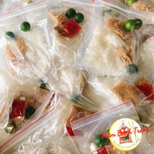 Bánh tráng sốt ớt sa tế cay muối nhuyễn bánh tráng phơi sương lá chuối nhỏ - 04101704
