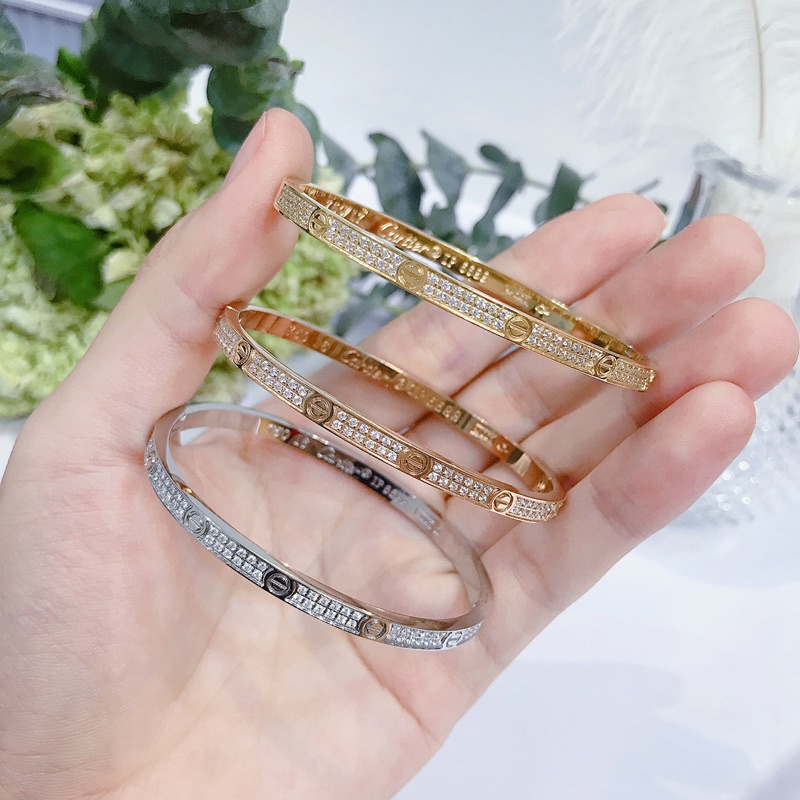 Vòng tay nữ titan Cartie Love đính đá full Lắc Tay Nữ Titan Cao Cấp Không Rỉ Sét Bền Đẹp Có Bảo Hành HipHip Accessories
