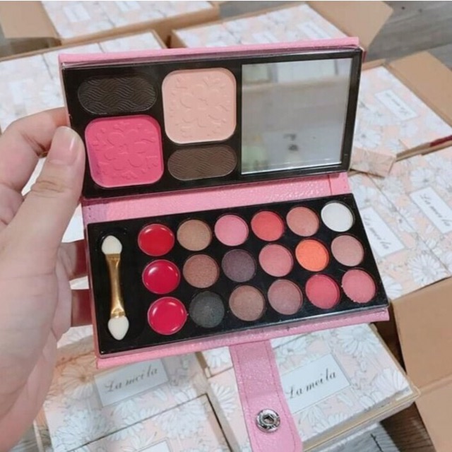 Bộ trang điểm - Lameila - đầy đủ chỉ trong 1 bộ | BigBuy360 - bigbuy360.vn