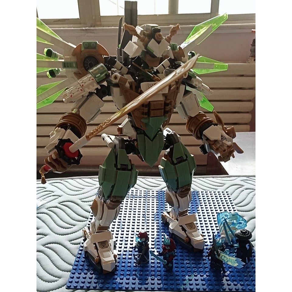 Mẫu lắp ráp người máy ninja 4020 Ninja Lloyd Titan Mech