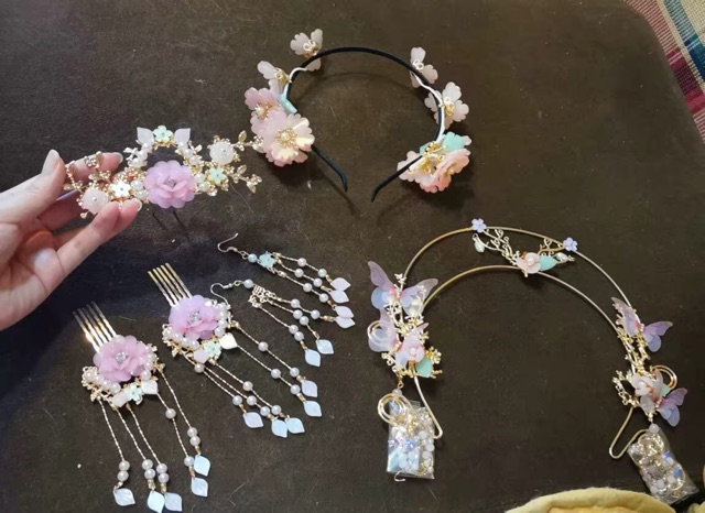 Bờm hoa ngọc cổ trang màu cam hồng