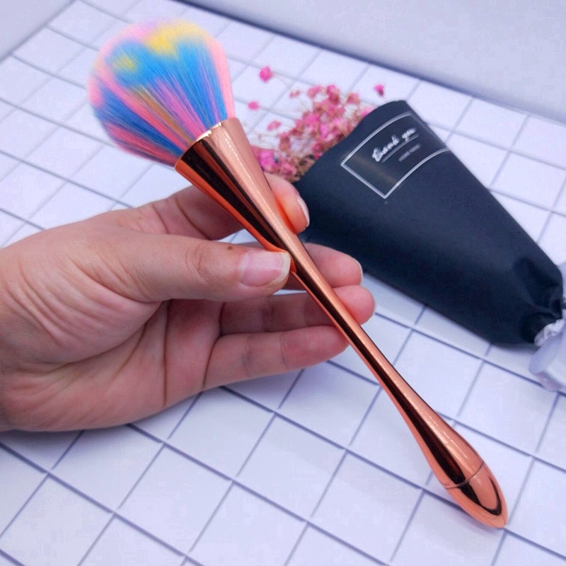Cọ tán phấn phủ hỗ trợ trang điểm tiện dụng