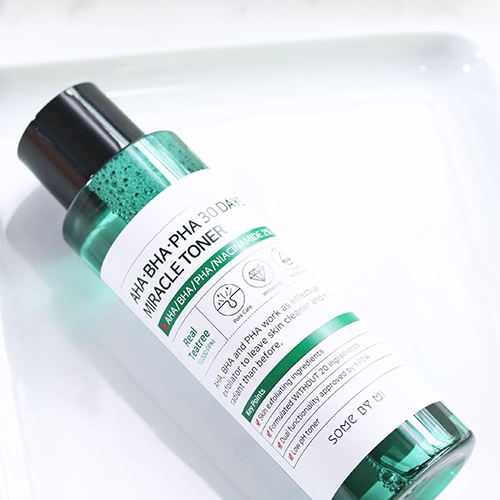 Nước Hoa Hồng Giảm Mụn Some By Mi AHA-BHA-PHA 30 Days Miracle Toner 150ml