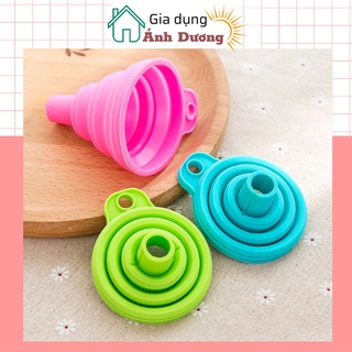 Phễu Silicon gấp gọn tiện lợi rót nước rót chất lỏng khô ráo sạch sẽ, thiết kế gấp gọn độc đáo tiện dụng cho nhà bếp
