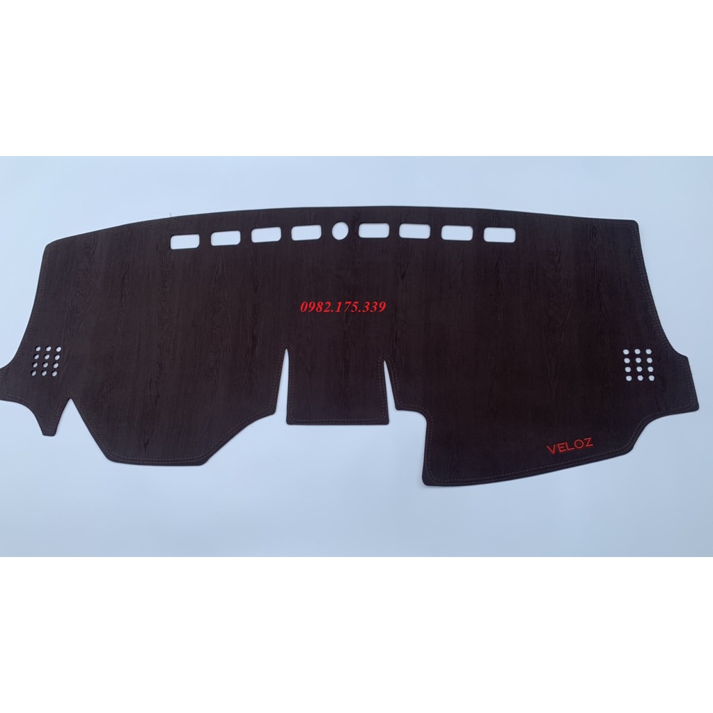 Thảm taplo da vân gỗ Veloz, thảm taplo da vân gỗ may thiết kế theo xe Veloz cao cấp hàng dày đẹp
