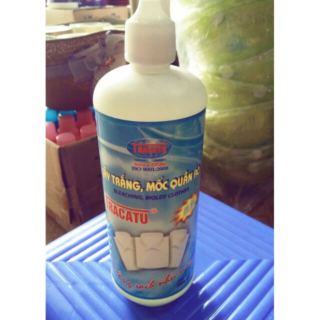Nước tẩy mốc quần áo