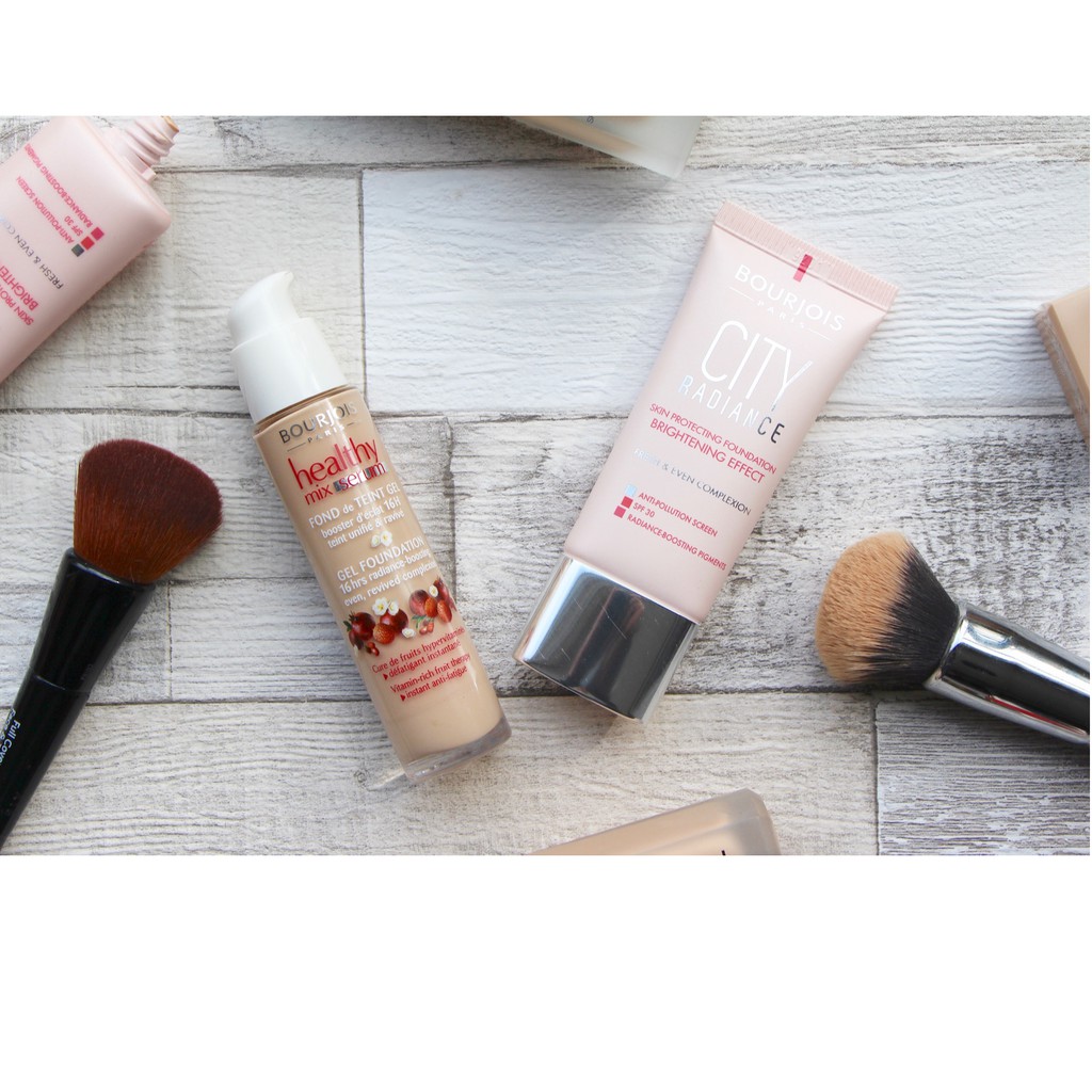 KEM NỀN MỊN DA BOURJOIS CITY RADIANCE FOUNDATION SPF30