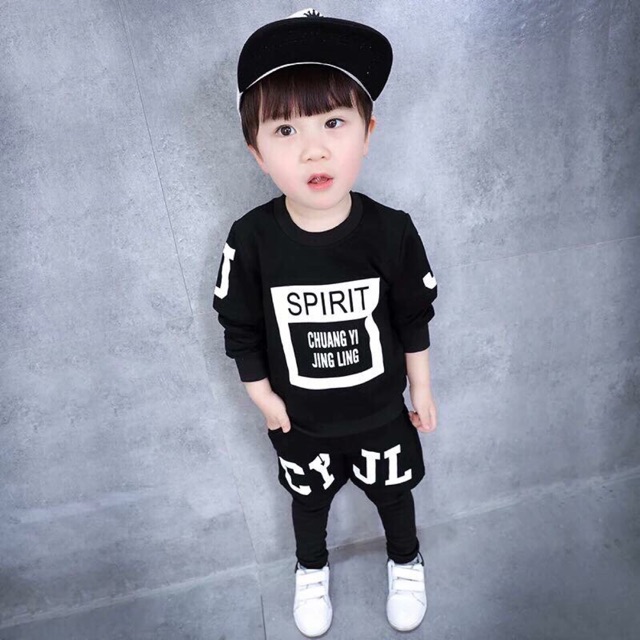 Bộ thể thao bé trai