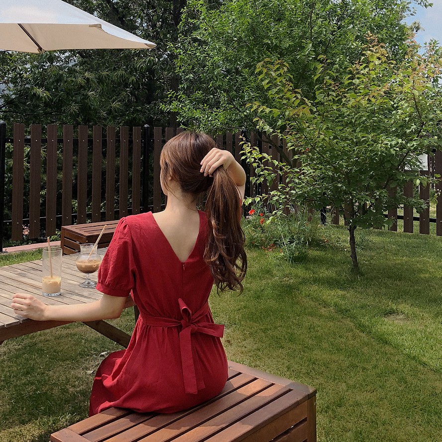 Đầm Midi Tay Ngắn Cổ Tròn Màu Đỏ 34700