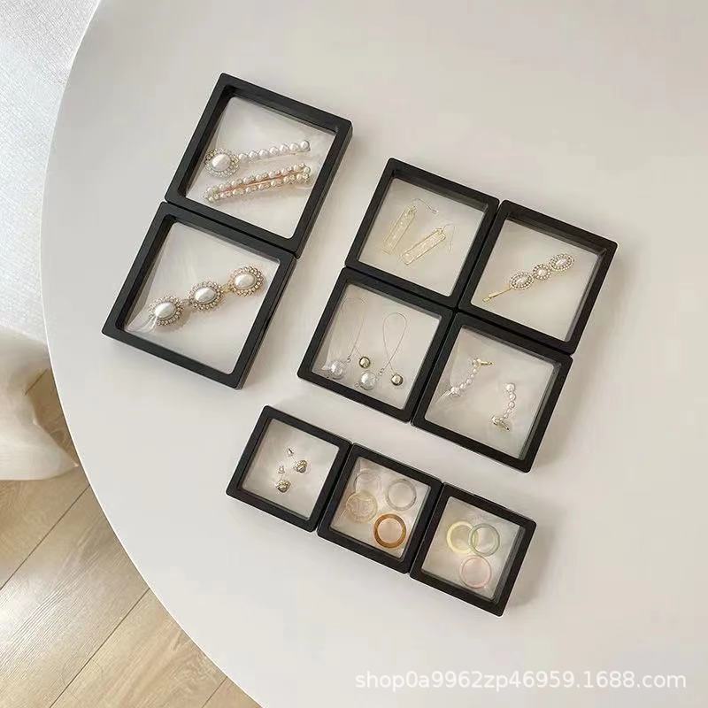 Hộp đựng trang sức thiết kế trong suốt đơn giản