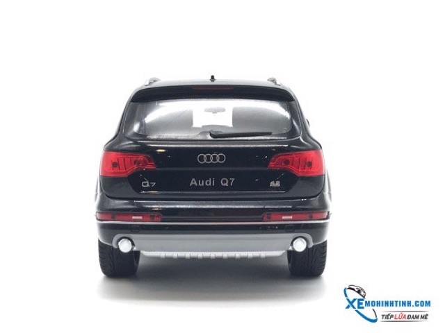 Xe Mô Hình Audi Q7 1:18 Welly-Fx (Đen)