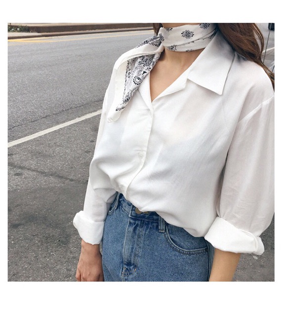 Khăn bandana lụa.