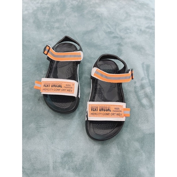 SANDAL SIÊU NHẸ BÉ TRAi SIZE 2 -6 tuổi