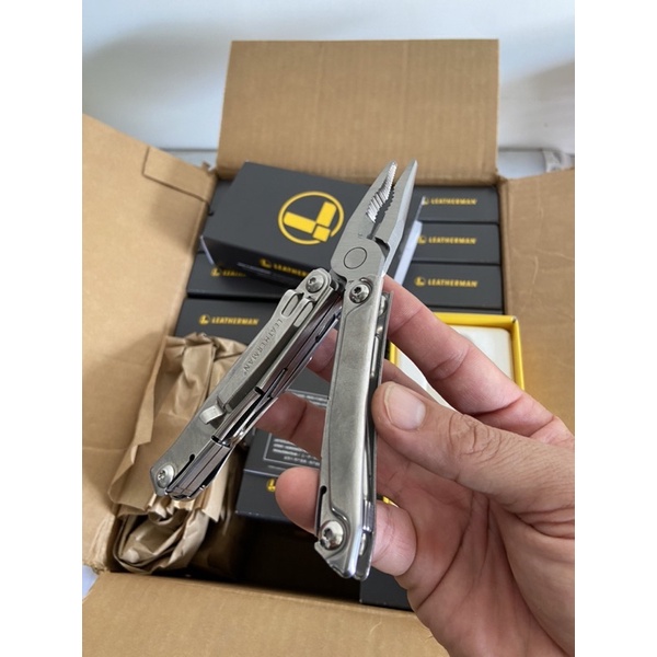 Dụng cụ Đa năng Leatherman REV