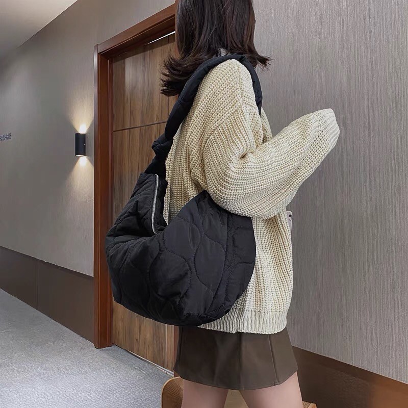 Túi đeo chéo size lớn