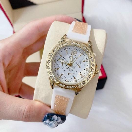 Đồng hồ nữ guess dây silicon bền đẹp, thiết kế sang trọng, trẻ trung, chống nước bảo hành 12 tháng