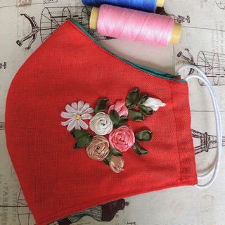 Khẩu trang thêu handmade nhiều mẫu mới