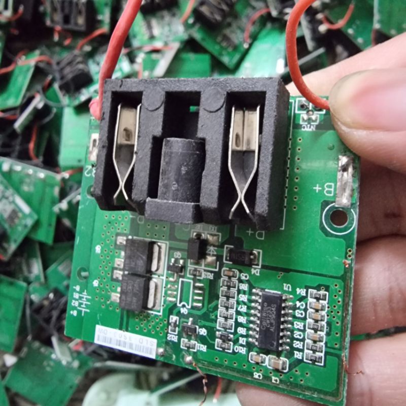 bảng mạch khoan pin bảo vệ sạc pin hàng tháo gỡ không đảm bảo tốt hay xấu (shop giao ngẫu nhiên)