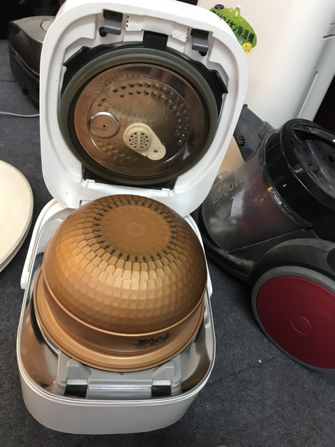 Nồi cơm điện Nội địa Nhật Toshiba RC-10vxe1