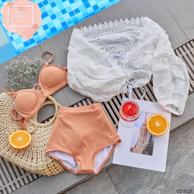 Set bikini + croptop trắng