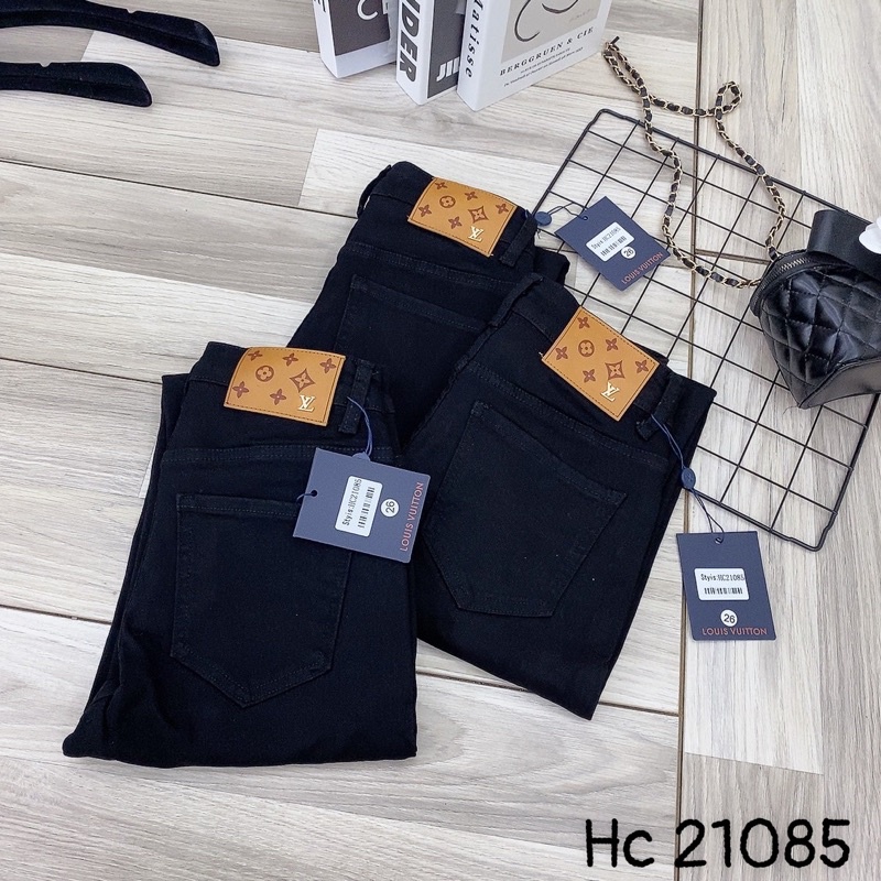 Quần jean baggy đen tuyền