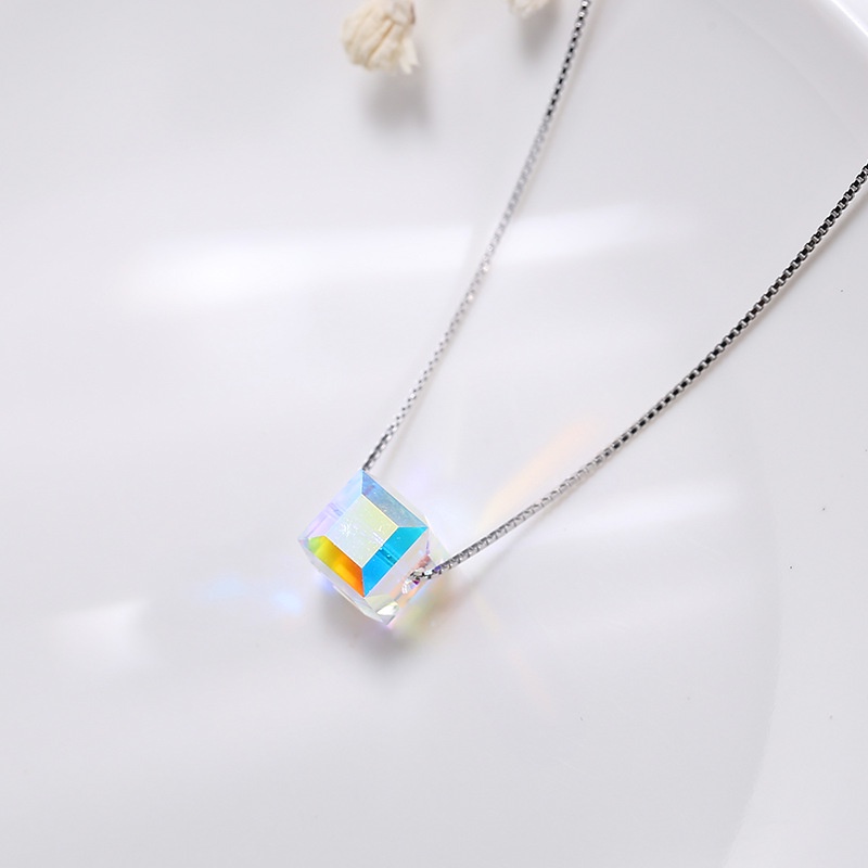 Dây chuyền bạc nữ Evasilver mặt đá pha lê nhiều màu. Vòng cổ dạng mảnh mặt đá hình vuông cá tính