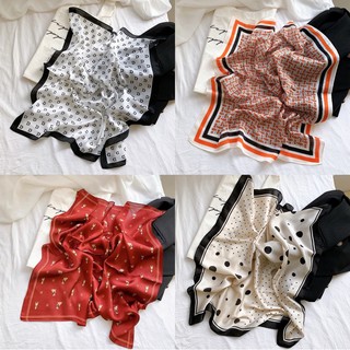 Khăn lụa Vuông hoạ tiết