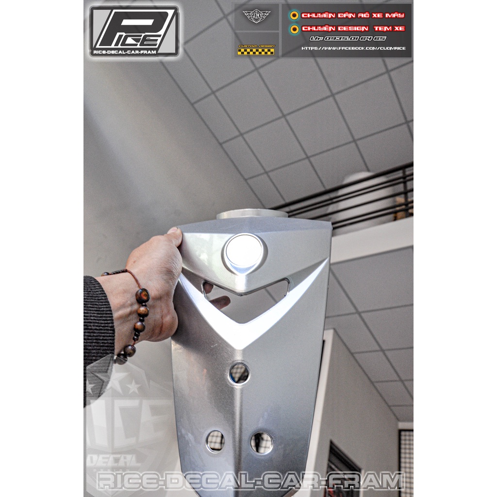 Tem sirius Crypton Cho màu sơn bạc