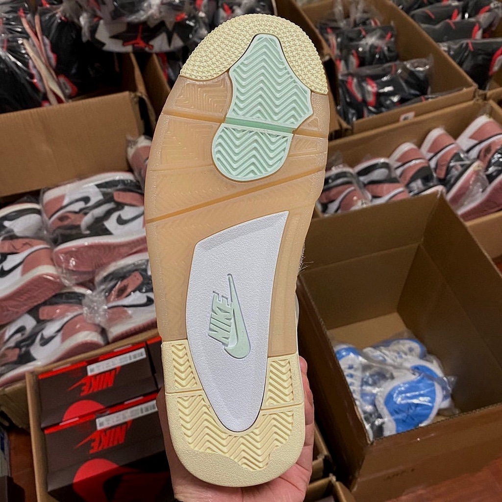 Giày Off-White x Air Jordan 4 Sail