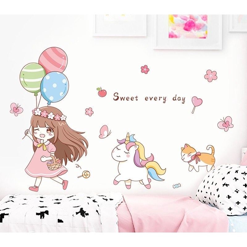 Decal dán tường trang trí BÉ GÁI BÓNG BẠN - Decal24h - Dán tường trẻ em