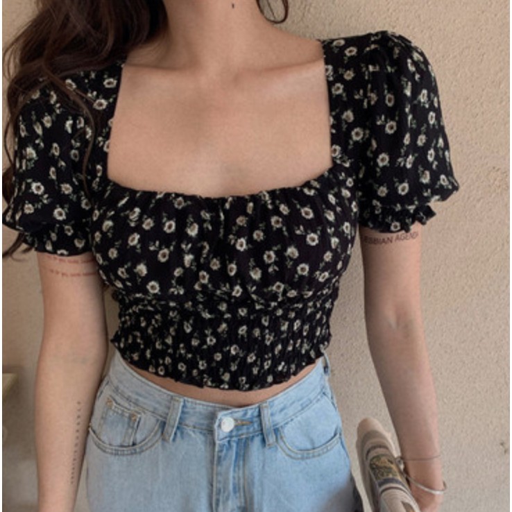 Áo ngắn tay croptop cổ vuông hoạ tiết hoa nhí SUGARIE (ảnh thật) | BigBuy360 - bigbuy360.vn