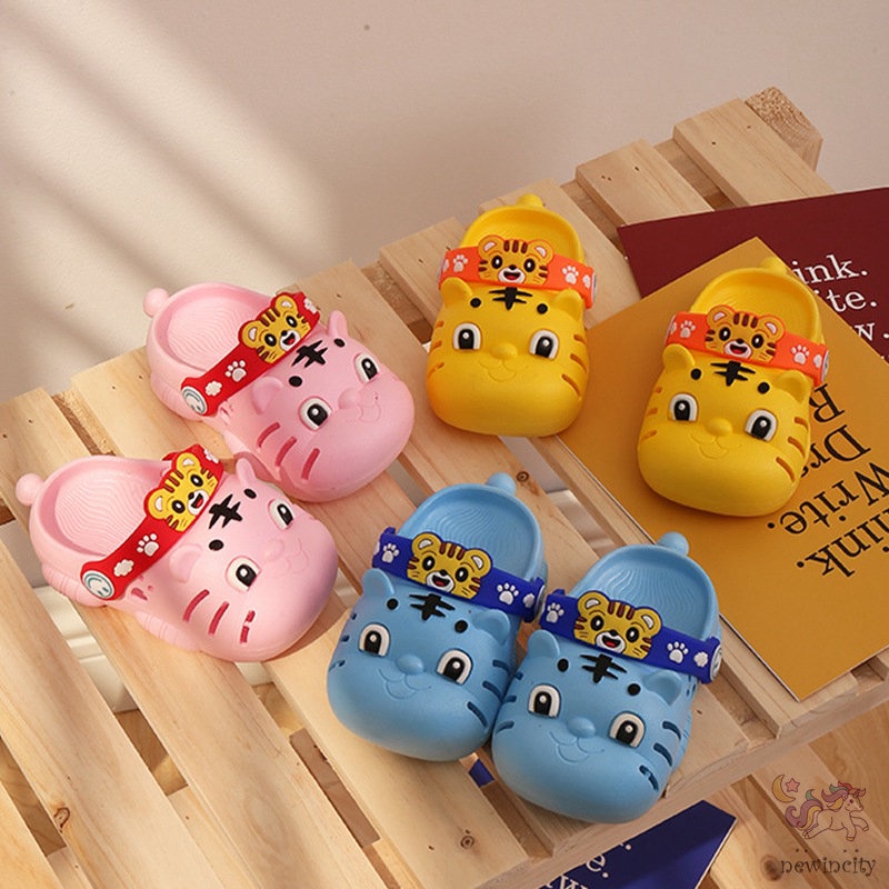 Dép Đi Biển Đế Mềm Chống Trượt Thoải Mái Thời Trang Mùa Hè Hàn Quốc Cho Bé