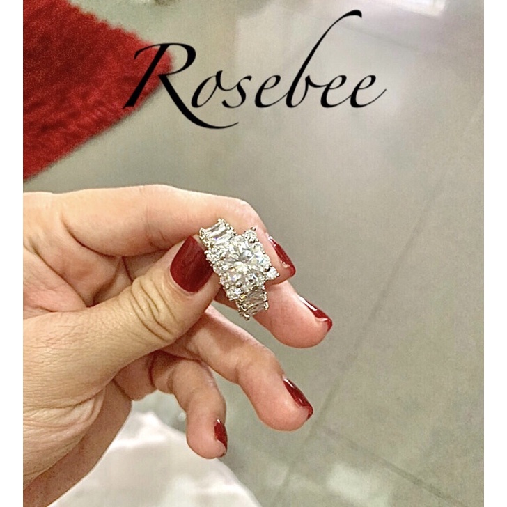 Nhẫn xoàn vuông hột cao đính đá Baguette