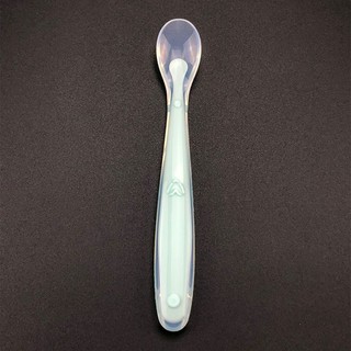 Thìa ăn dặm silicon cho bé