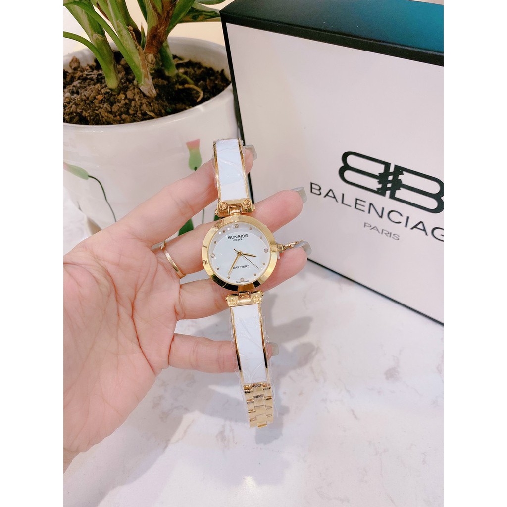 [Giá Sốc] [Mẫu Đẹp] Đồng hồ nữ SUNRISE  Vành Đá sang trọng quý phái Kính Sapphire mẫu đồng hồ đáng mua nhất năm nay