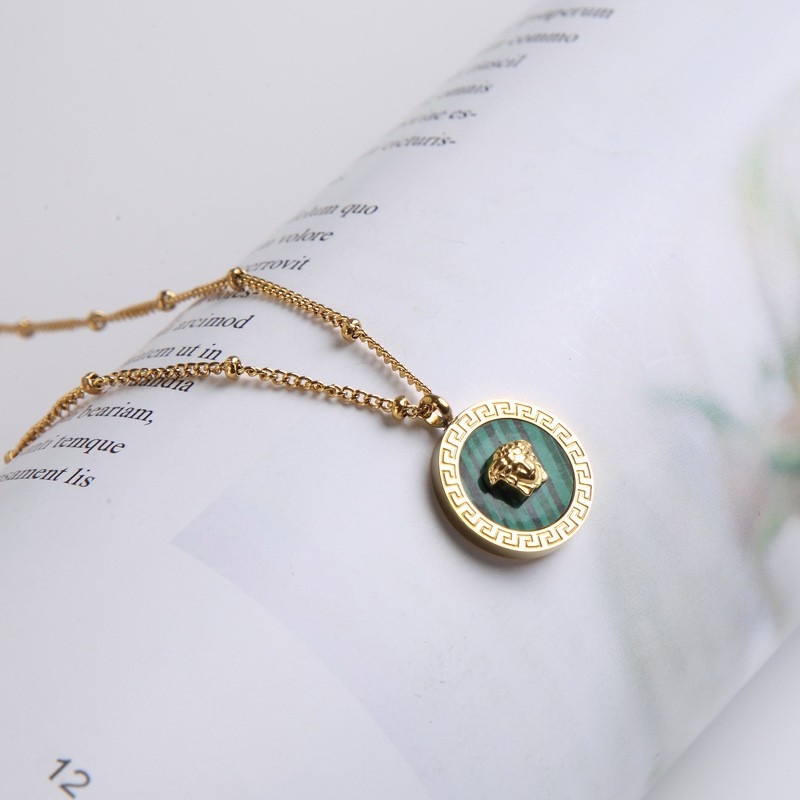 Vòng Cổ Dập Nổi Phong Cách Mới | Mặt Dây Chuyền Bằng Thép Titan Mạ Vàng 18k Chống Sương Mù Phong Cách Hip Hop Lãng Mạn Sang Trọng