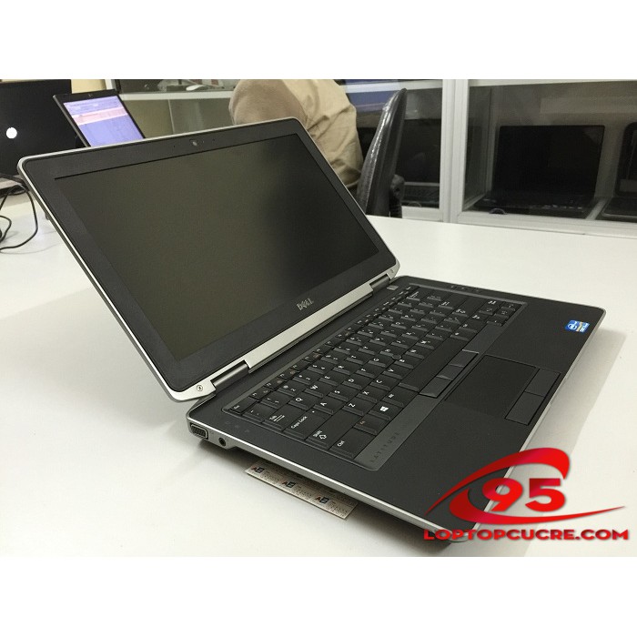 [ giá rẻ ] Laptop cũ Dell Latitude E6330 Core I5 3340M – Ram 4G – HDD 320G – 13.3″ – HD Máy đẹp USA 98%