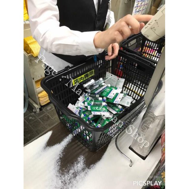 (Có Bill siêu thị Nhật,sẵn) Son dưỡng môi XD chống khô nứt nẻ Mentholatum Medicated Lip Stick Rohto  Nhật Bản omi